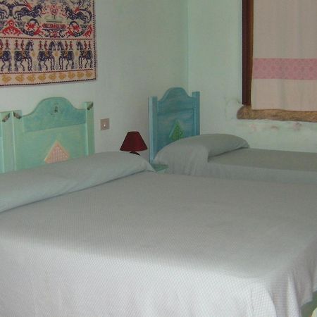 Hotel Turismo Rurale Montitundu マリーナ・ディ・ポルティスコ エクステリア 写真
