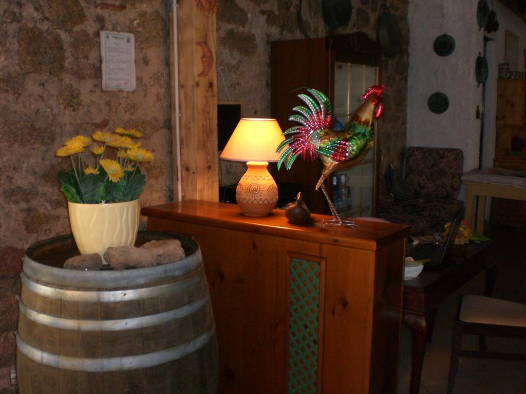 Hotel Turismo Rurale Montitundu マリーナ・ディ・ポルティスコ エクステリア 写真